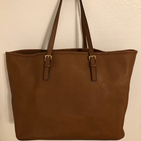 Michael Kors Large Tote - Picture 3 of 8